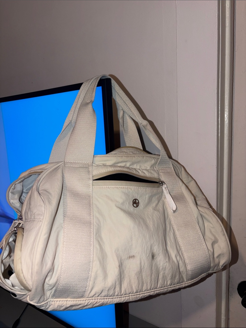 Cream Weekend Duffel Bag - Versatile Women’s Carryall